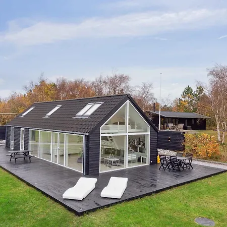 Luxury House With Sea View In Beautiful Ebeltoft!